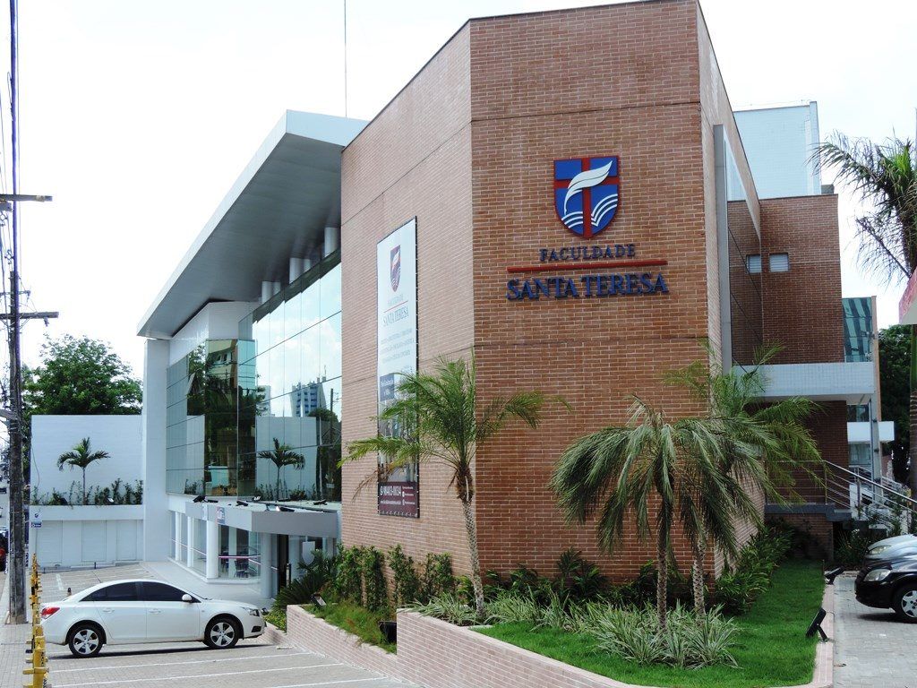 Fachada Faculdade Santa Teresa